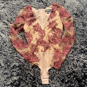 StyleStalker Nude and Burgundy Floral Lace Bodysuit